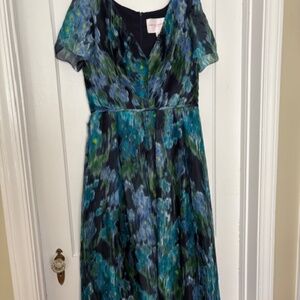 NWT Carolina Herrera V-Neck Silk Midi Dress